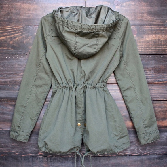 Pocketed Utility Jacket with Hoodie, Olive - Picture 5 of 7